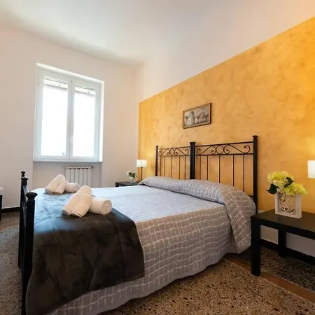 Casa Daniele - Centralissima Sul Porto Di 公寓 *